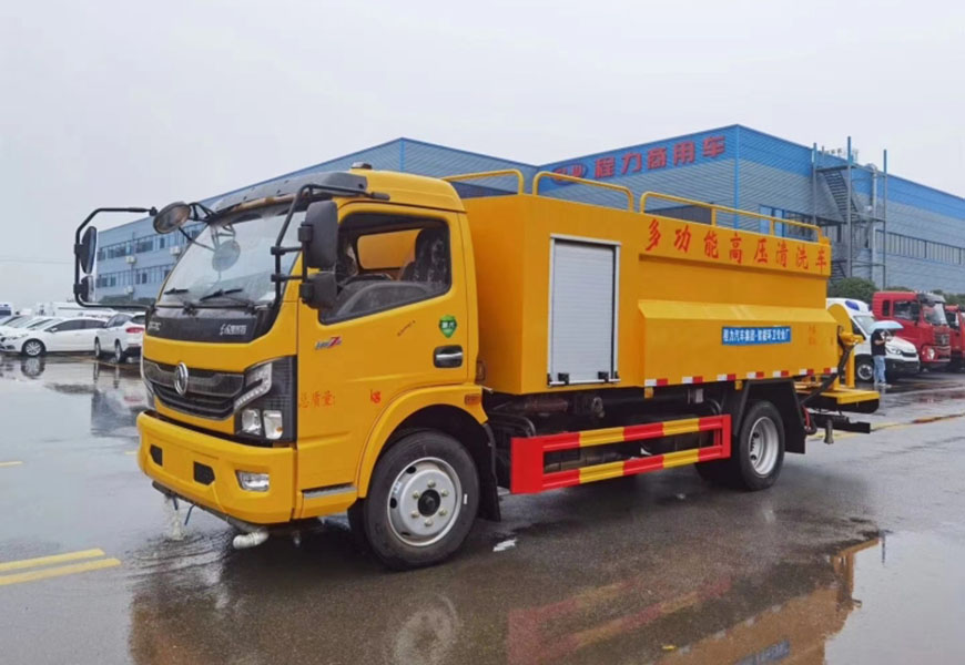 國六東風(fēng)大多利卡管道疏通清洗車