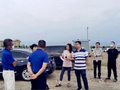 東風商用車公司中部戰(zhàn)區(qū)總經(jīng)理鄭春蒂一行赴程力集團考察調(diào)研