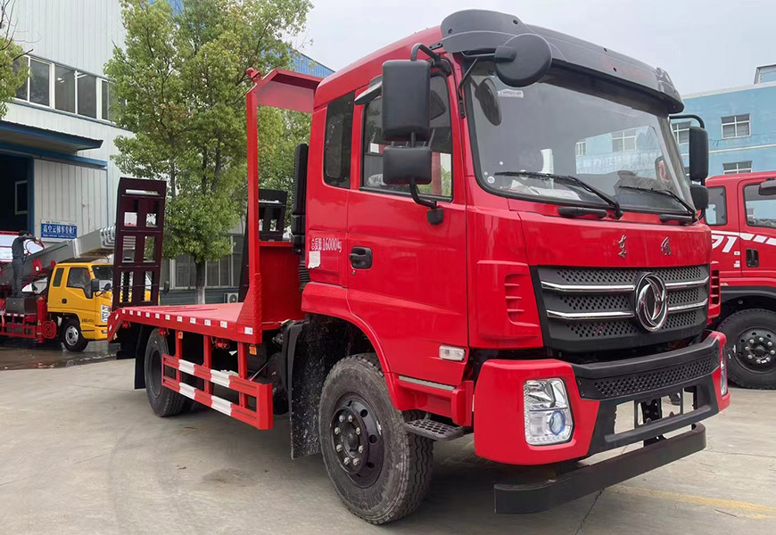 國(guó)六東風(fēng)K6單橋平板運(yùn)輸車(chē)